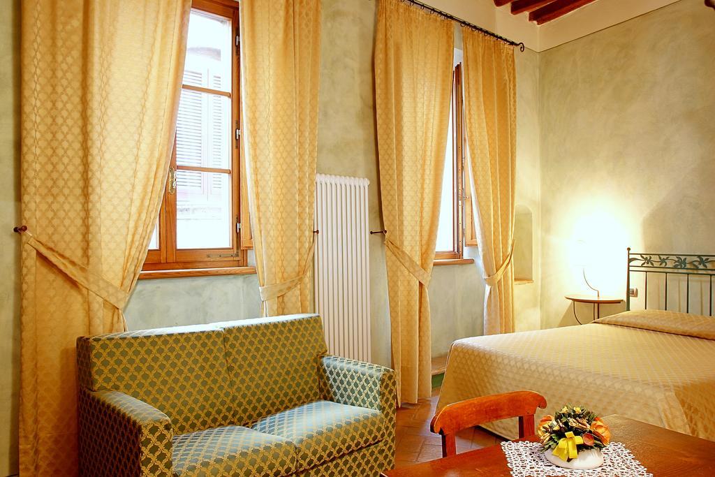 La Locanda Di Quercecchio San Gimignano Ruang foto